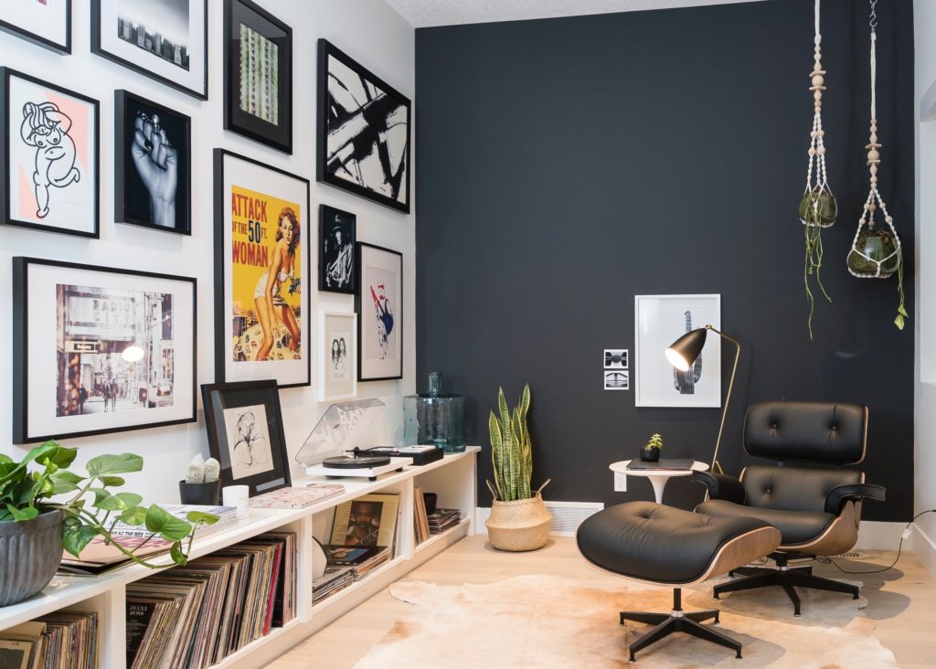 Easy-As-Hell Home Décor: How To Make A Gallery Wall For ...